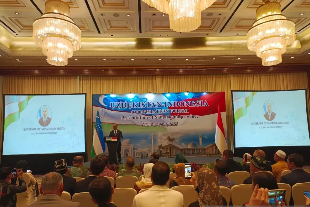 Samarkand and Indonesia boost ties through direct flights, halal tourism, and investment MoUs. Discover how this partnership reshapes Silk Road travel and trade.