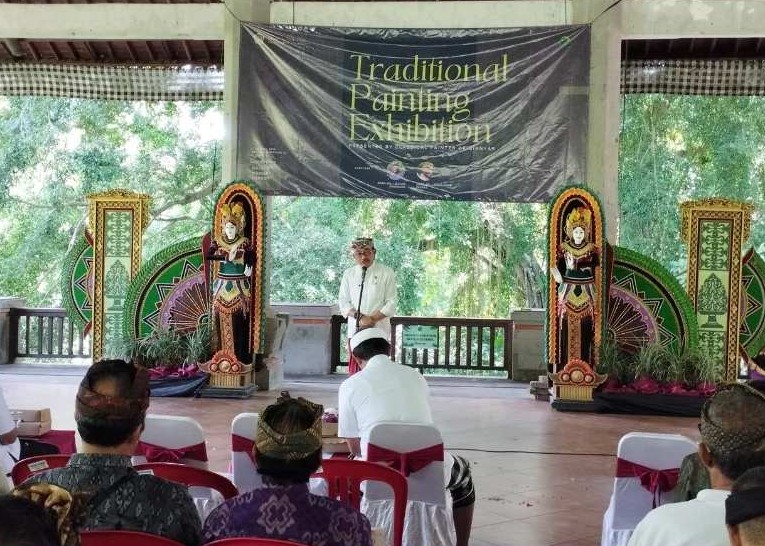 Explore Gianyar's first Traditional Painting Exhibition at Monkey Forest Ubud. Featuring 70 local artists, this event honors Balinese heritage and 255 years of culture.