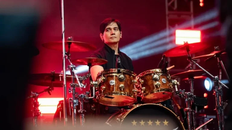 Tyo Nugros Misses Dewa 19 Malaysia Show Due to Travel Ban