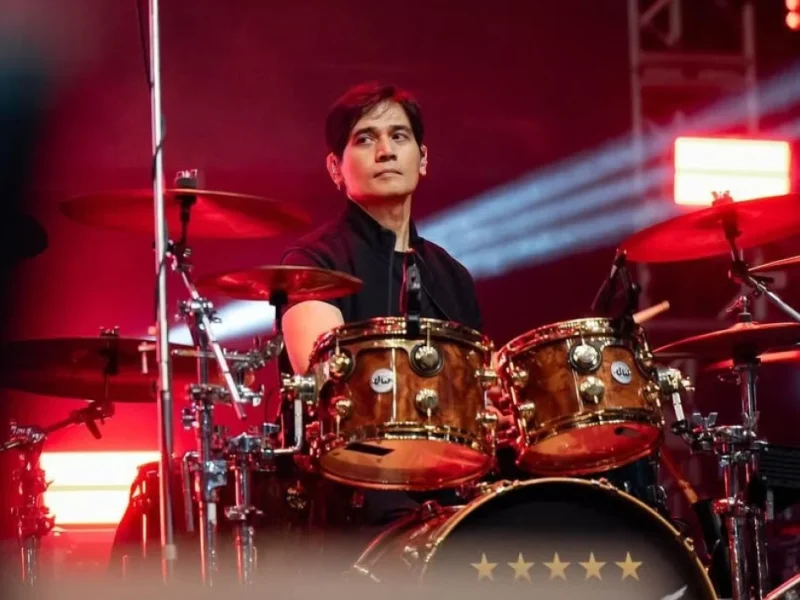 Tyo Nugros Misses Dewa 19 Malaysia Show Due to Travel Ban